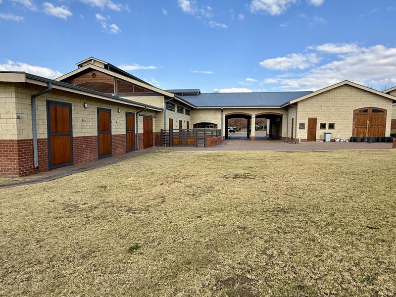 5 Bedroom Property for Sale in Clarens Free State